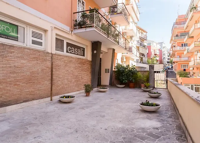 Vatican 96 Degli Ubaldi Steps From Metro And St Peter's アパート